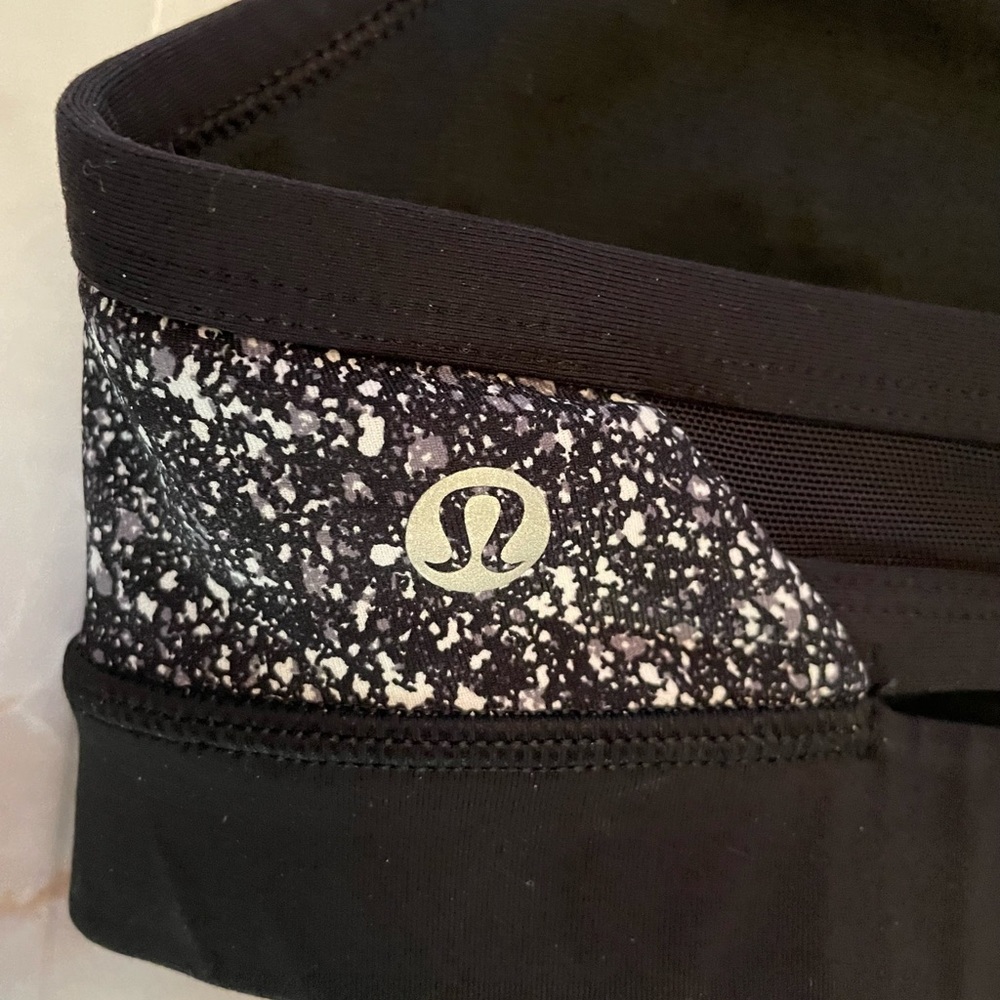 Lululemon Rise and Run sports bra - Picture 3 of 7